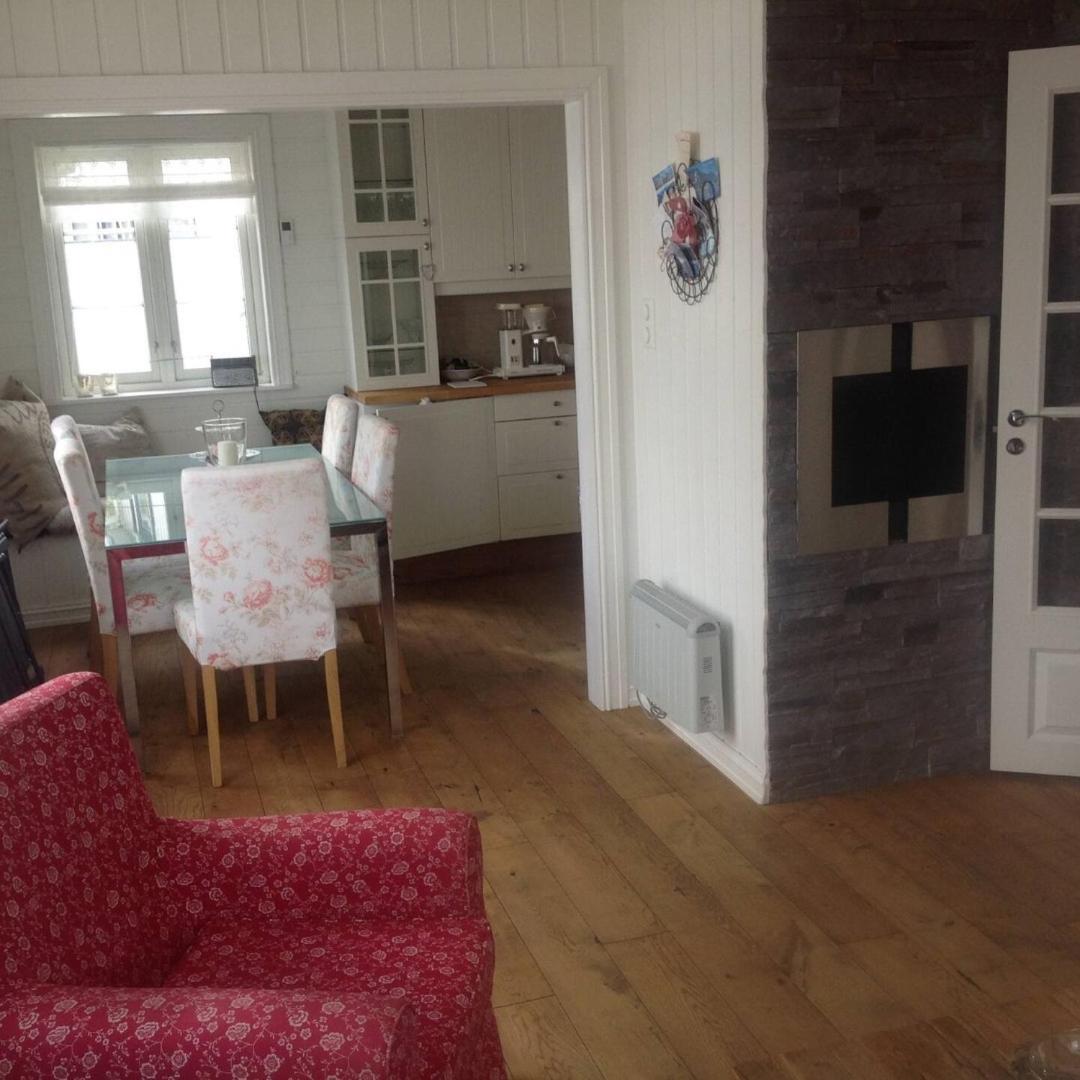 Utsiktsperle Pa Reine I Lofoten Luaran gambar